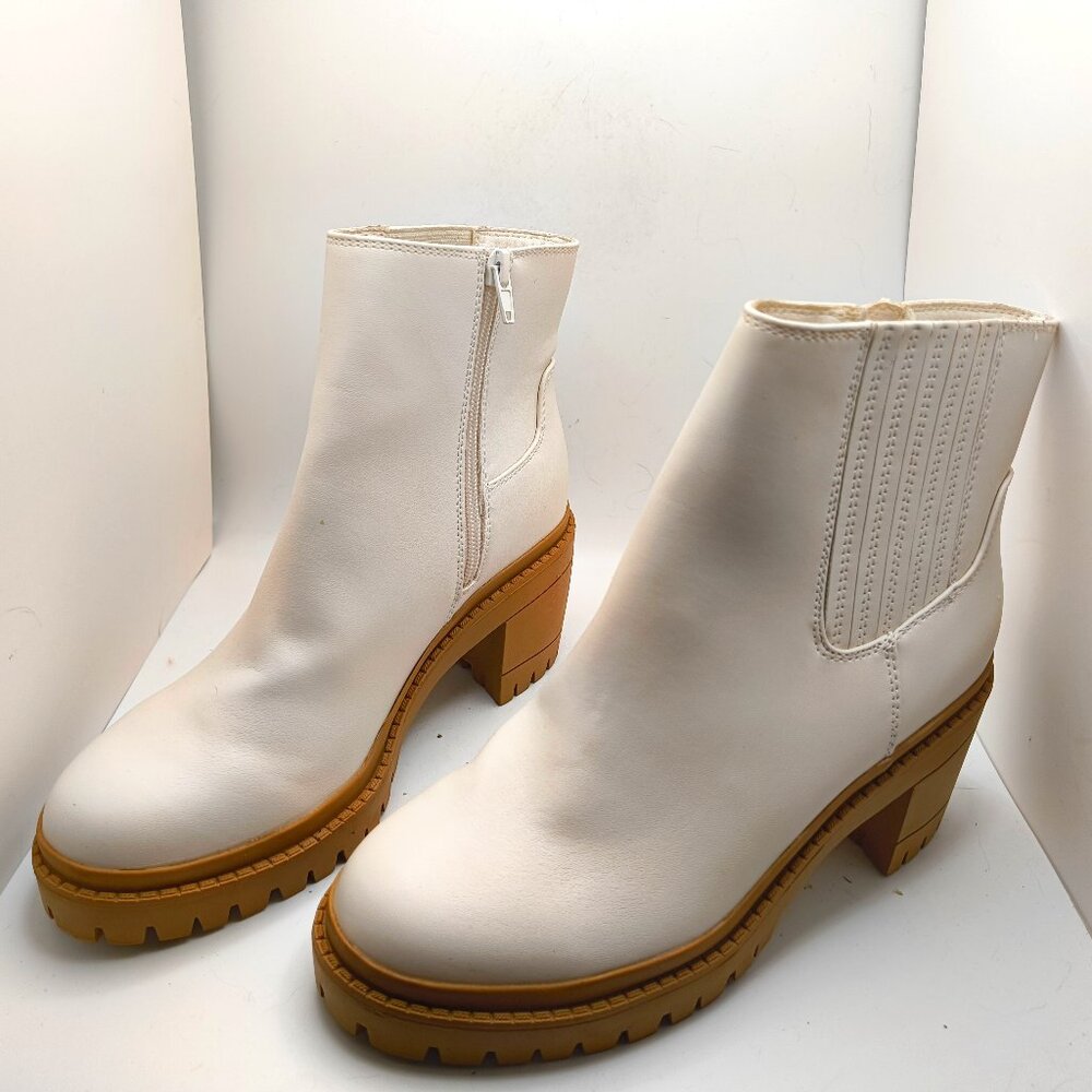 Brooklyn Ivory Boots, size 8